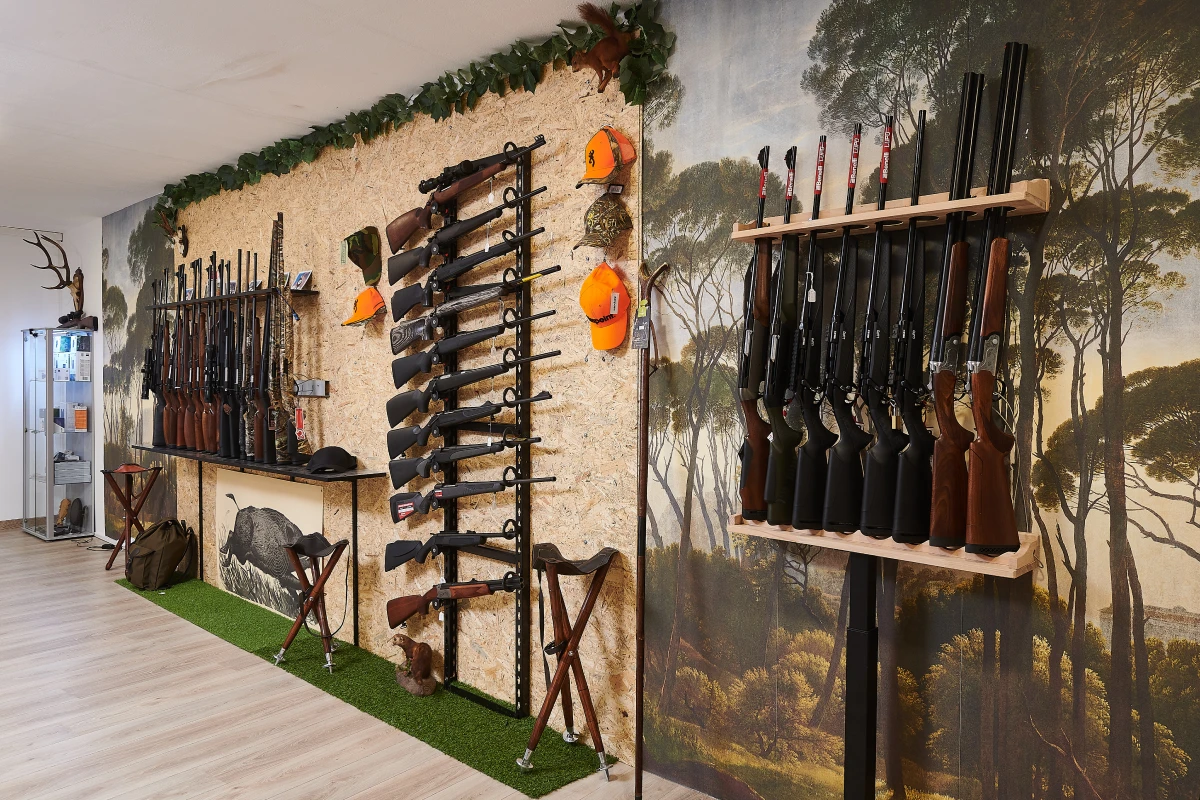 Le Pti Calibre Armurerie Forbach Showroom Chasse 2 1